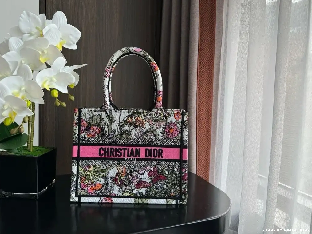Tony Luxuries SMALL TOTE-26.5*21*14CM diro BOOK 0630